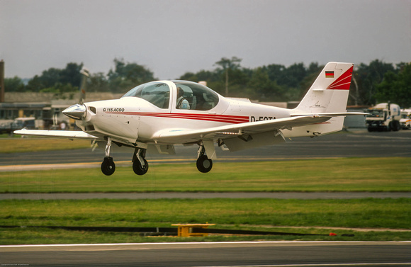 Grob G.115