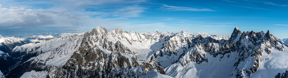 The valley of the Mare de Glace