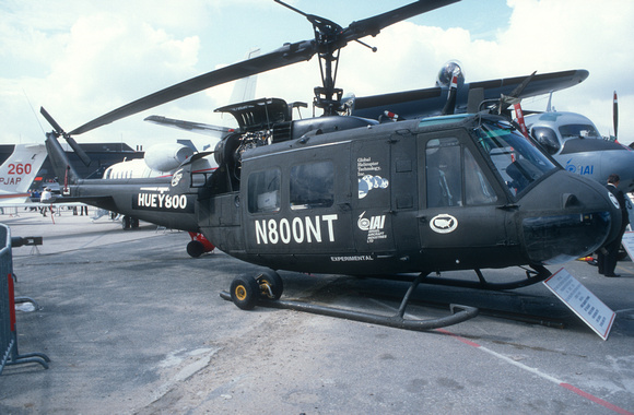 Bell (Global Helicopter Technology) Huey 800